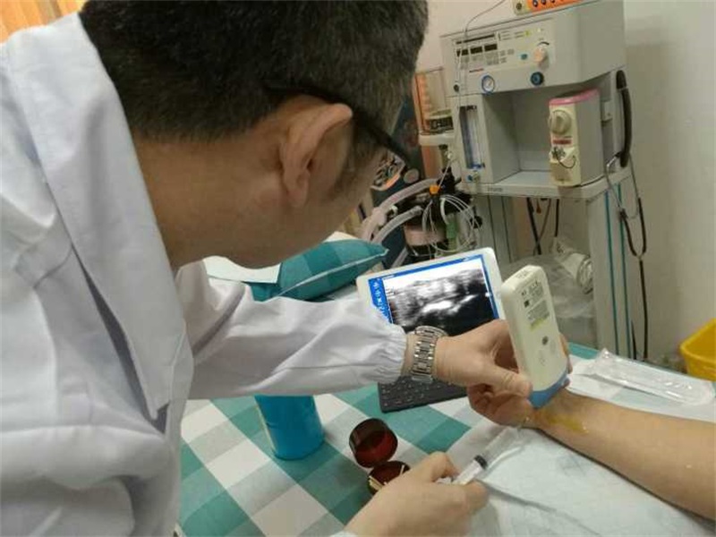 Is It Worth Deploying Wireless Handheld Ultrasound in Primary‑Care Clinics?